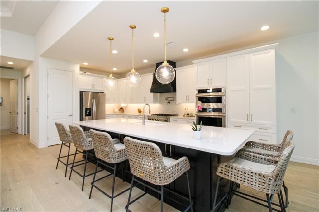 9241 Cayman DR NAPLES, FL 34114