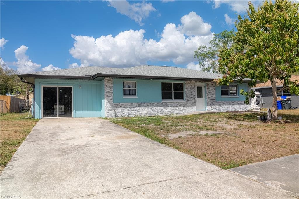 4811 Zana DR FORT MYERS, FL 33905