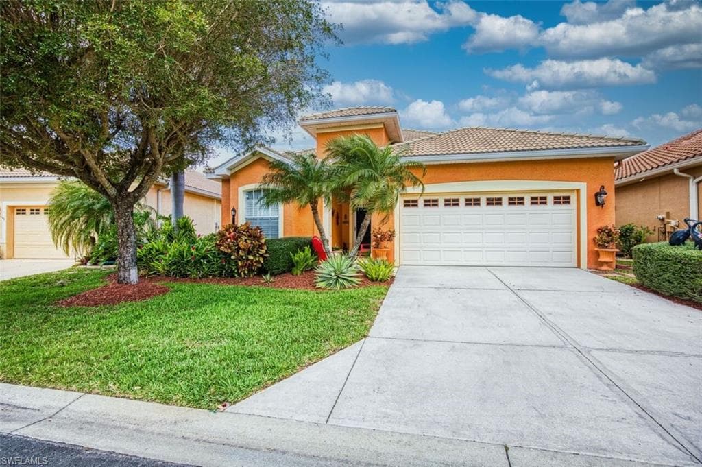 9710 Las Casas DR FORT MYERS, FL 33919