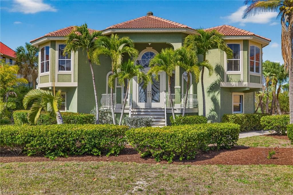 779 Pyrula AVE SANIBEL, FL 33957