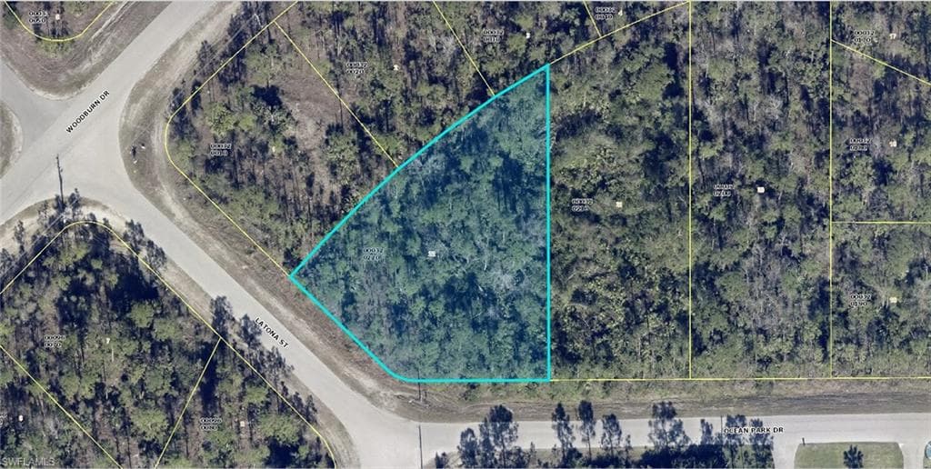 232 Ocean Park DR LEHIGH ACRES, FL 33972