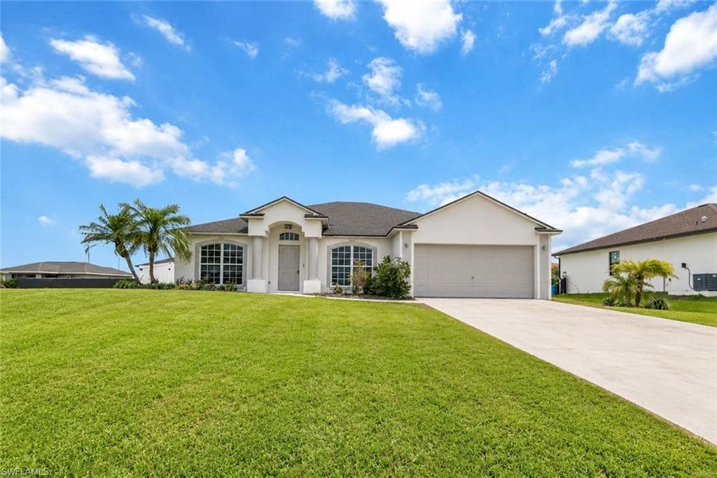 221 29th PL CAPE CORAL, FL 33993