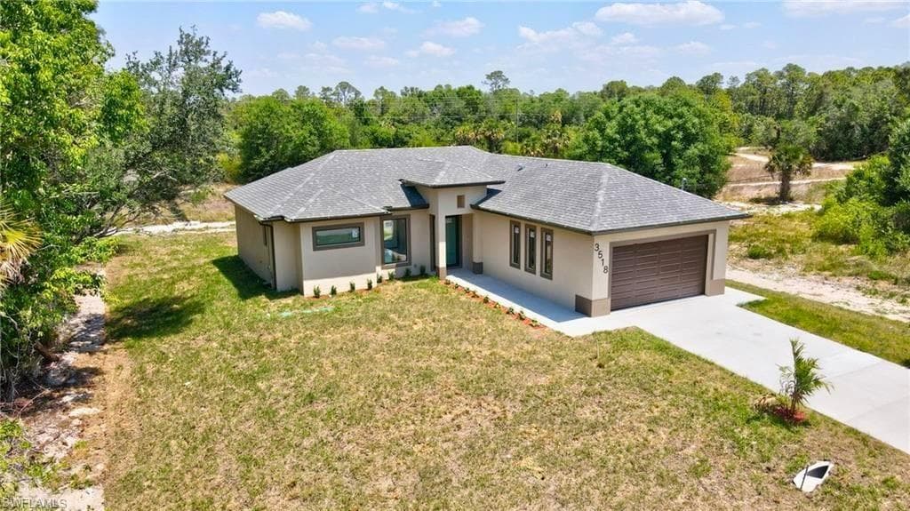 3518 50th ST W LEHIGH ACRES, FL 33971