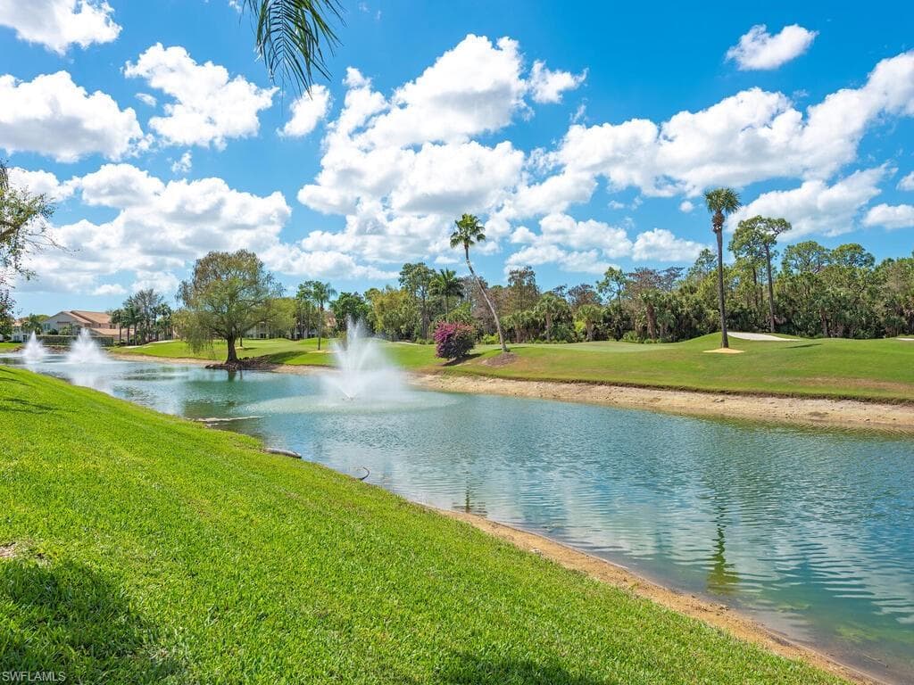 5697 Heron LN 602 NAPLES, FL 34110