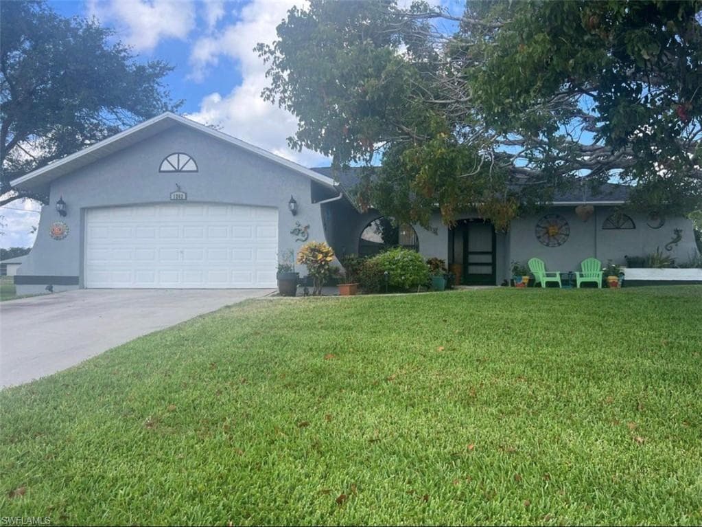 1202 SW 32nd TER CAPE CORAL, FL 33914