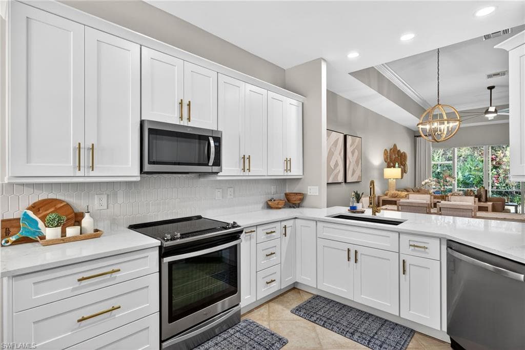 8180 Sanctuary DR 2 NAPLES, FL 34104