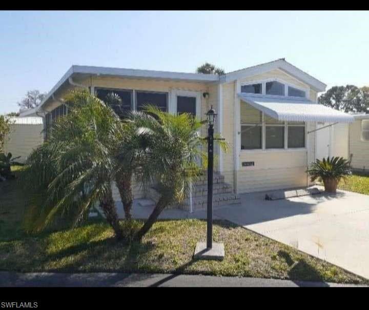 9 Pearl DR 9P NAPLES, FL 34114