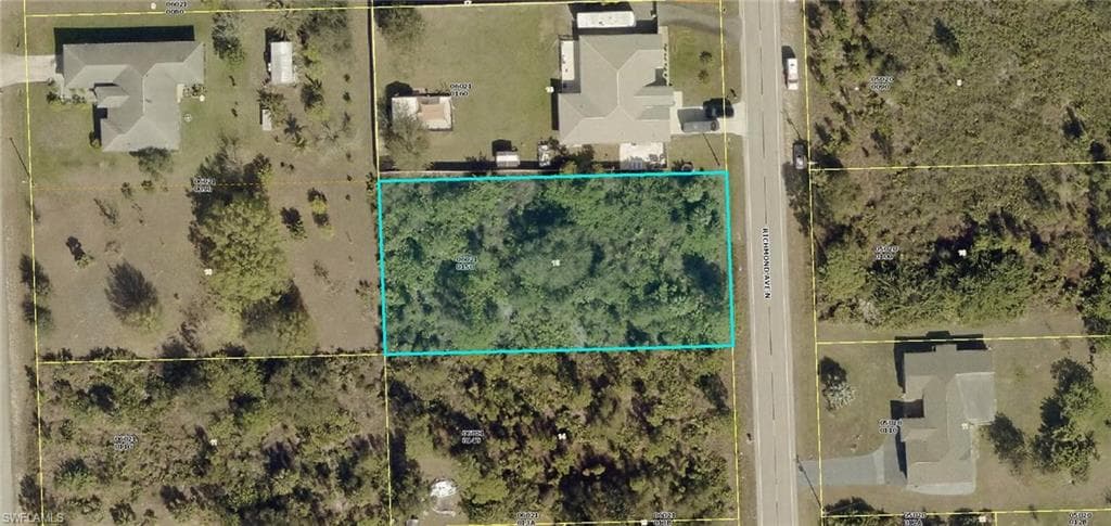 905 Richmond AVE N LEHIGH ACRES, FL 33972