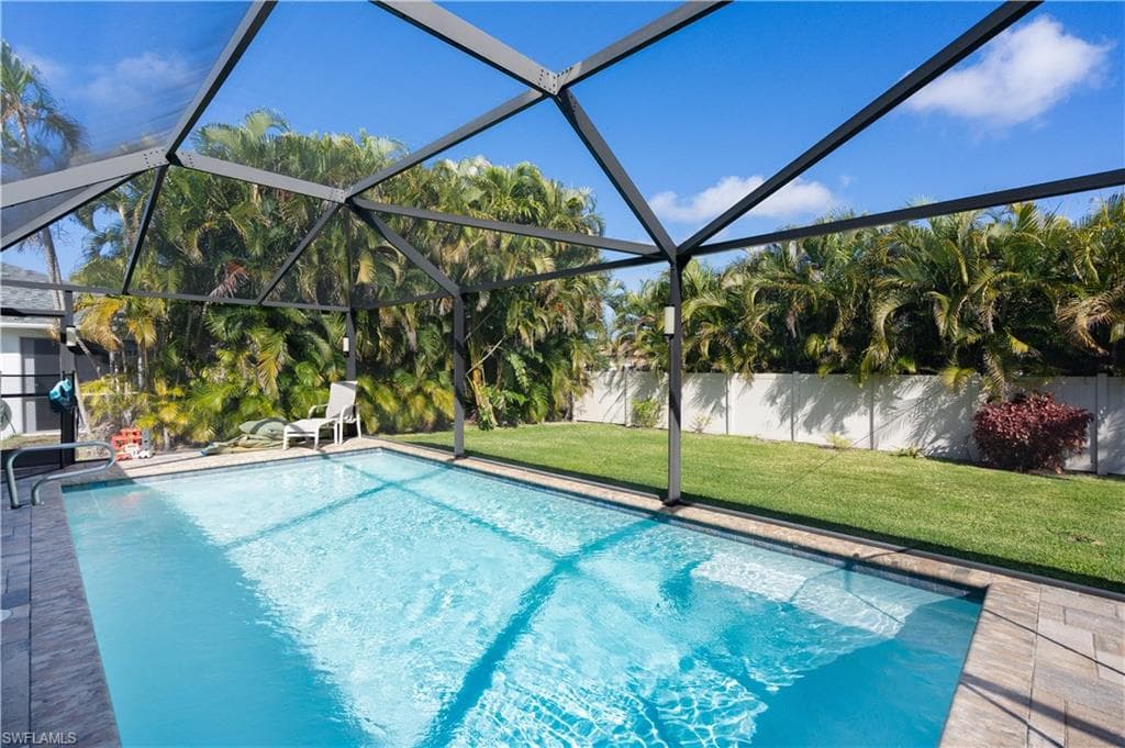 2533 SW 38th TER CAPE CORAL, FL 33914
