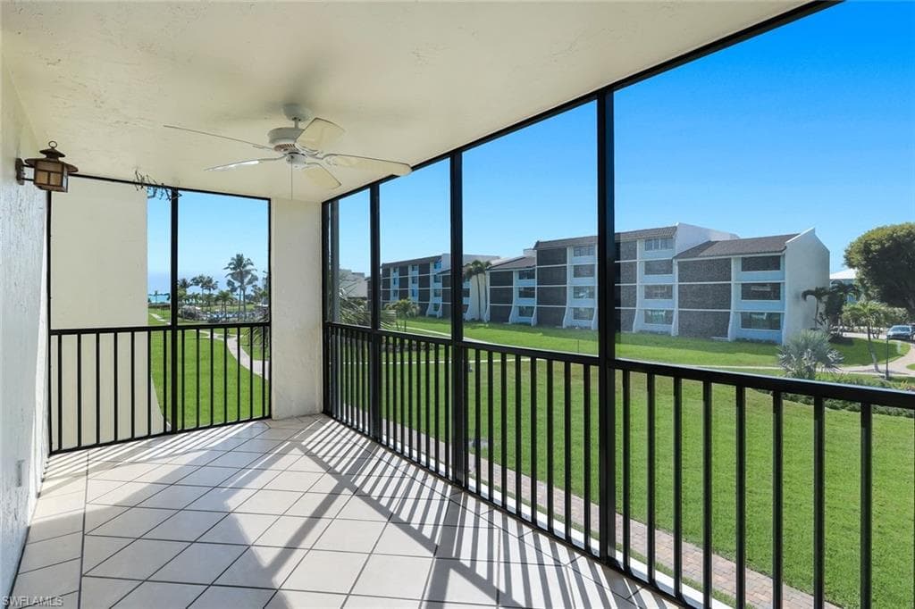 979 E Gulf DR D452 SANIBEL, FL 33957