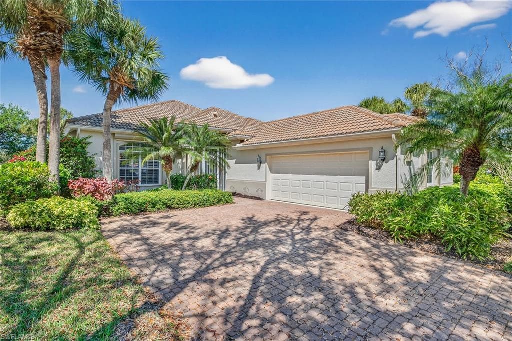 21863 Masters CIR ESTERO, FL 33928