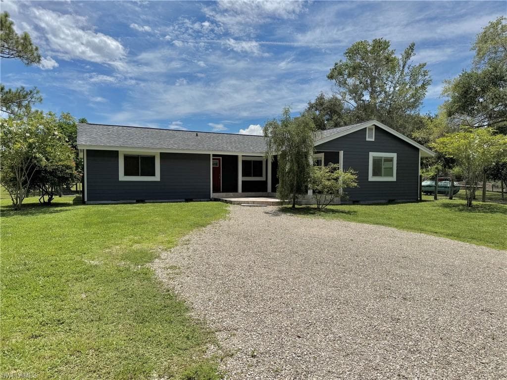 2210 20th AVE NE NAPLES, FL 34120
