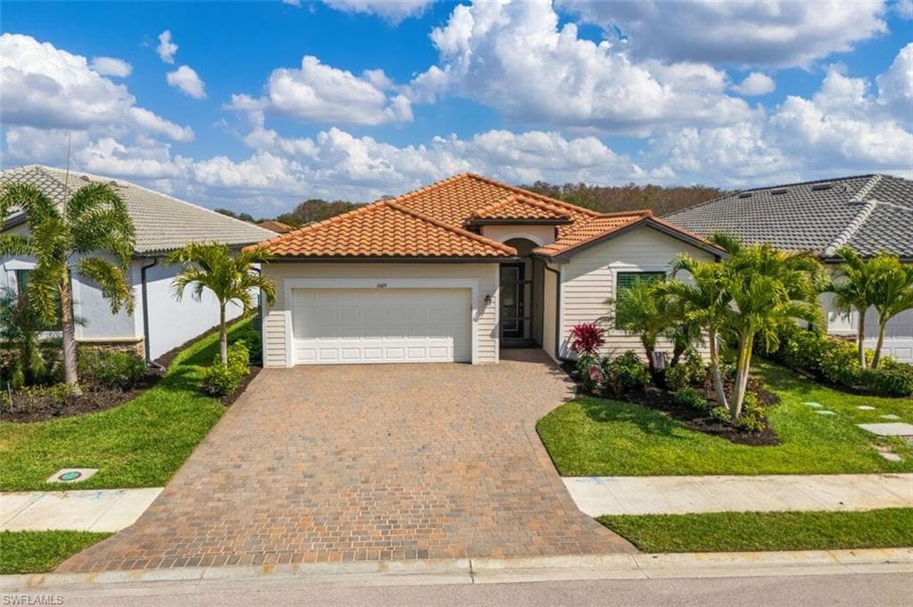 11425 Shady Blossom DR FORT MYERS, FL 33913