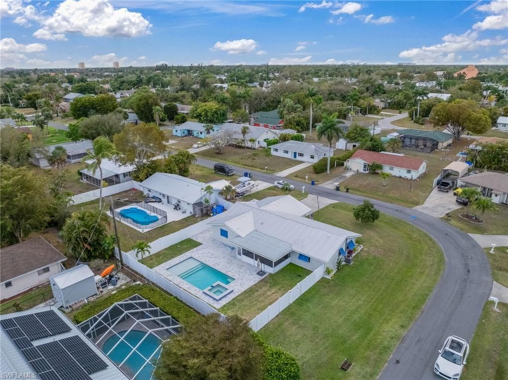 7162 Drake DR FORT MYERS, FL 33908
