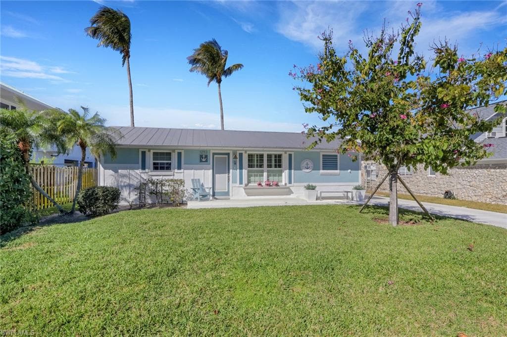 1293 Rainbow CT NAPLES, FL 34110