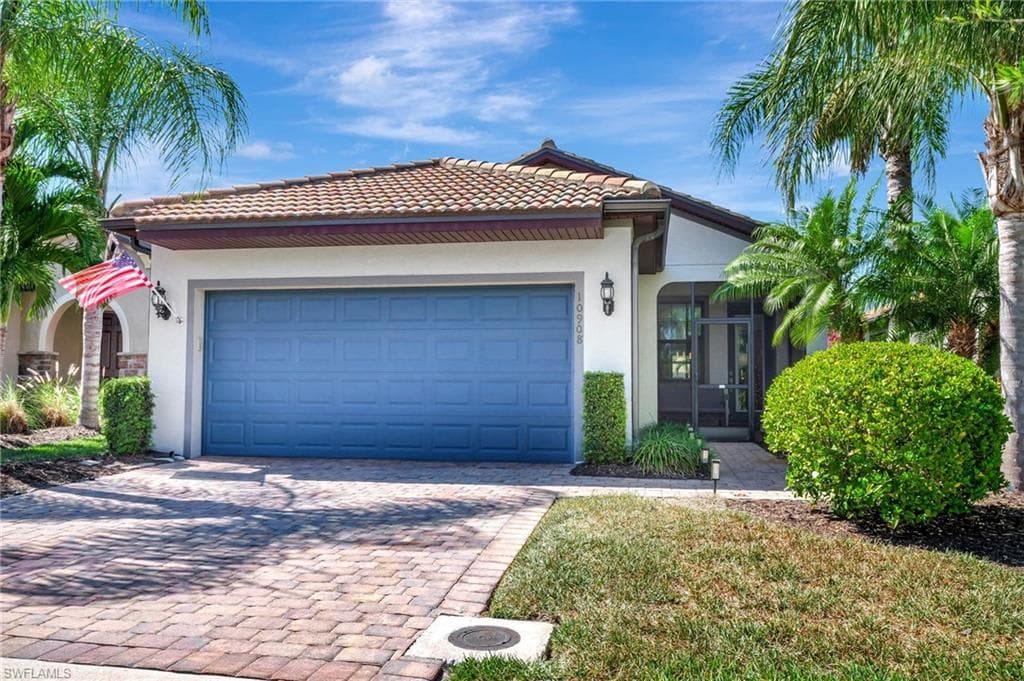 10908 Clarendon ST FORT MYERS, FL 33913