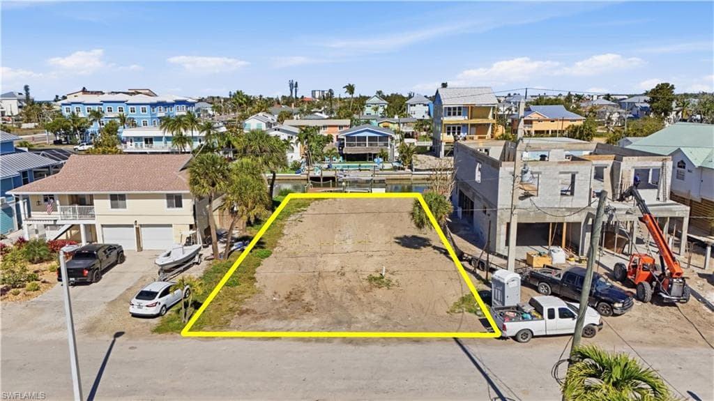 129 Curlew ST FORT MYERS BEACH, FL 33931
