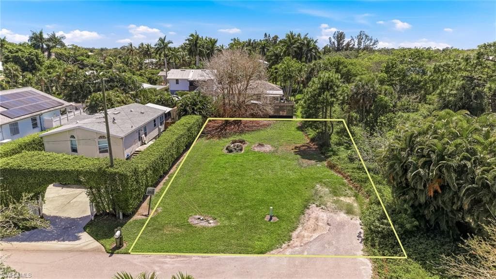 2332 Sunset AVE NAPLES, FL 34112