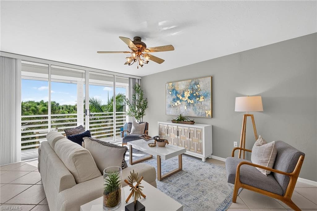 285 Naples Cove DR 1703 NAPLES, FL 34110