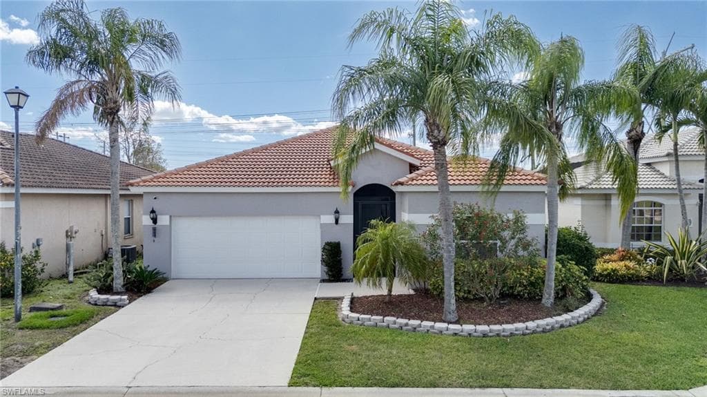 11200 Lakeland CIR FORT MYERS, FL 33913