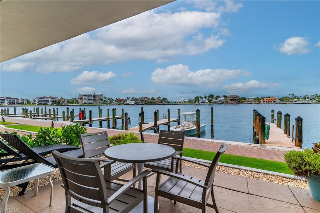 1202 Edington PL B103 MARCO ISLAND, FL 34145