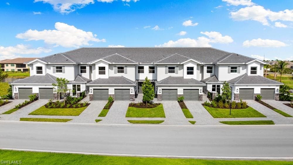15336 Giardino DR 26-204 NAPLES, FL 34114