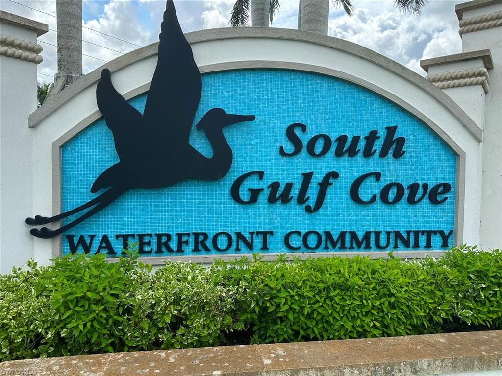 15440 Greenwood AVE PORT CHARLOTTE, FL 33981