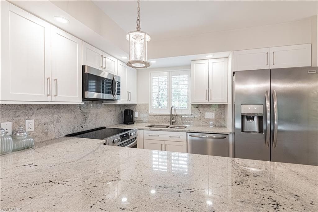 746 Eagle Creek DR W 104 NAPLES, FL 34113