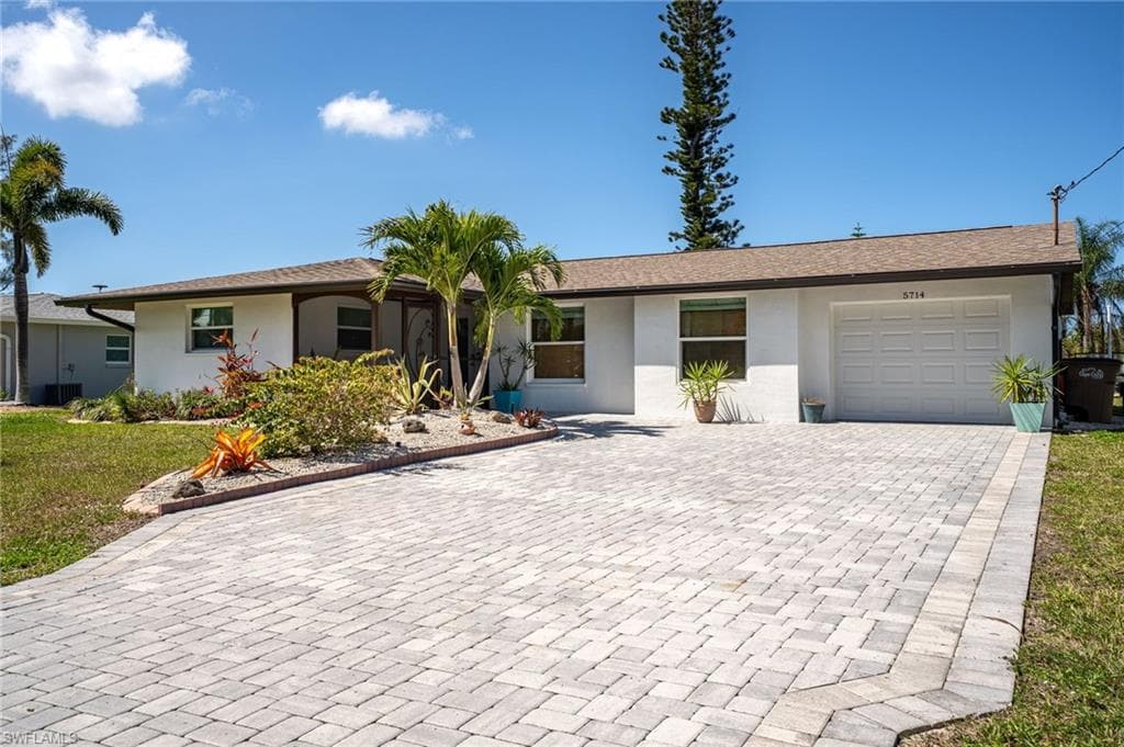 5714 SW 1st CT CAPE CORAL, FL 33914