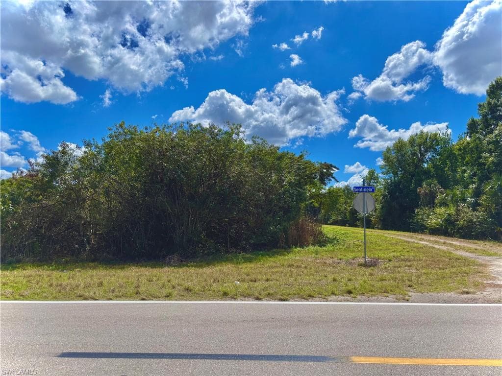 121 Dexter AVE S LEHIGH ACRES, FL 33974