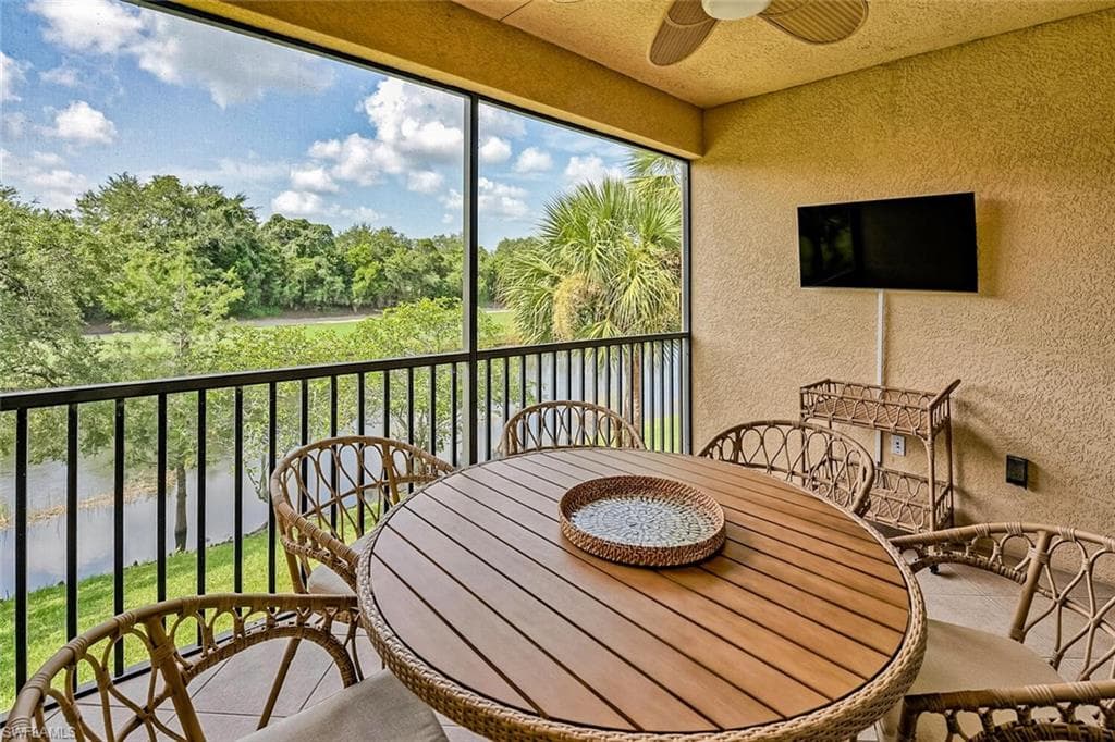 11111 Corsia Trieste WAY 204 BONITA SPRINGS, FL 34135