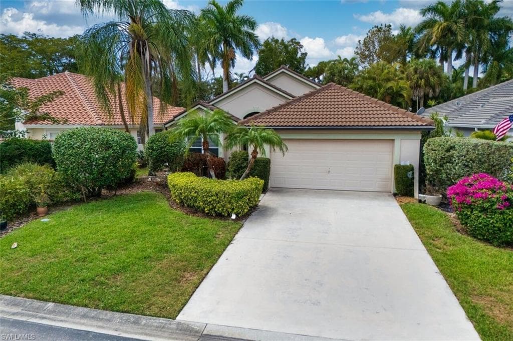 9917 Las Casas DR FORT MYERS, FL 33919