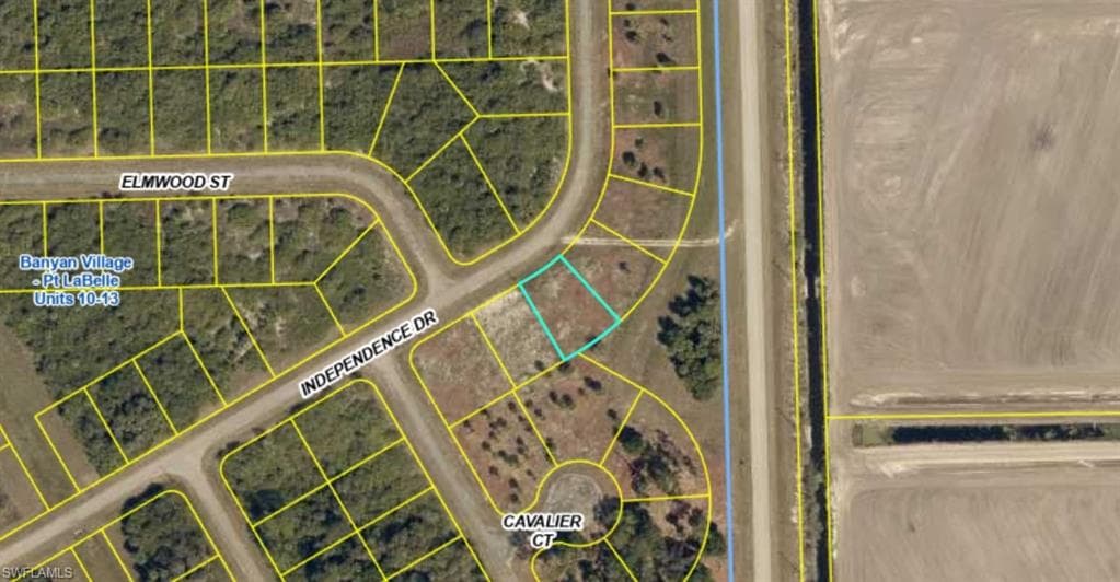 523 Independence DR LABELLE, FL 33935