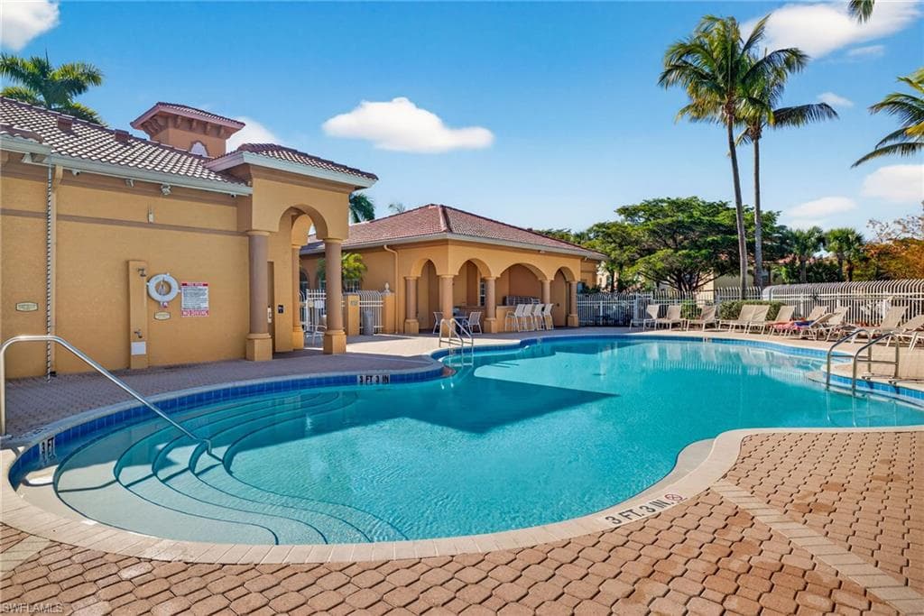 15585 Ocean Walk CIR 215 FORT MYERS, FL 33908