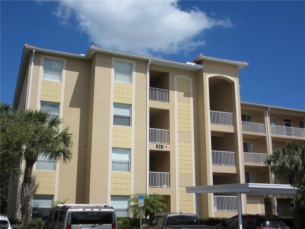 8251 Pathfinder LOOP 641 FORT MYERS, FL 33919