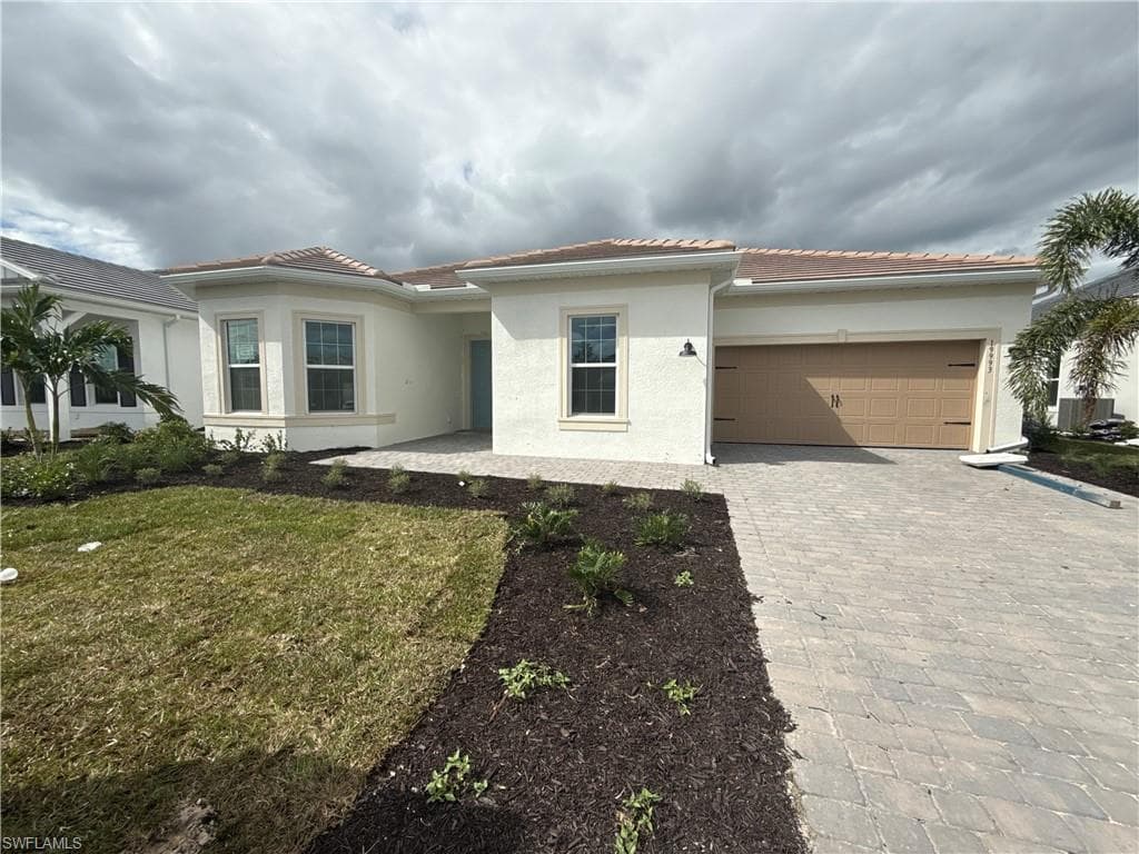 19993 Nickel TRL ALVA, FL 33920