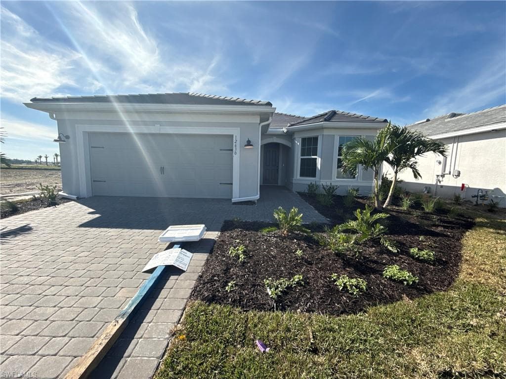 12630 Quartz DR ALVA, FL 33920