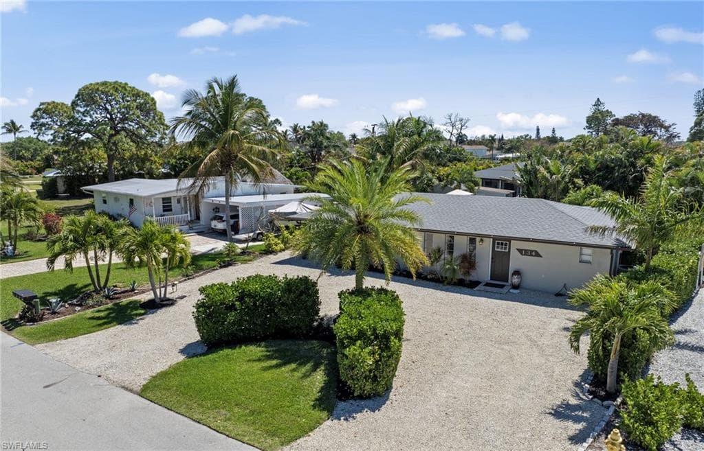 134 2nd ST BONITA SPRINGS, FL 34134
