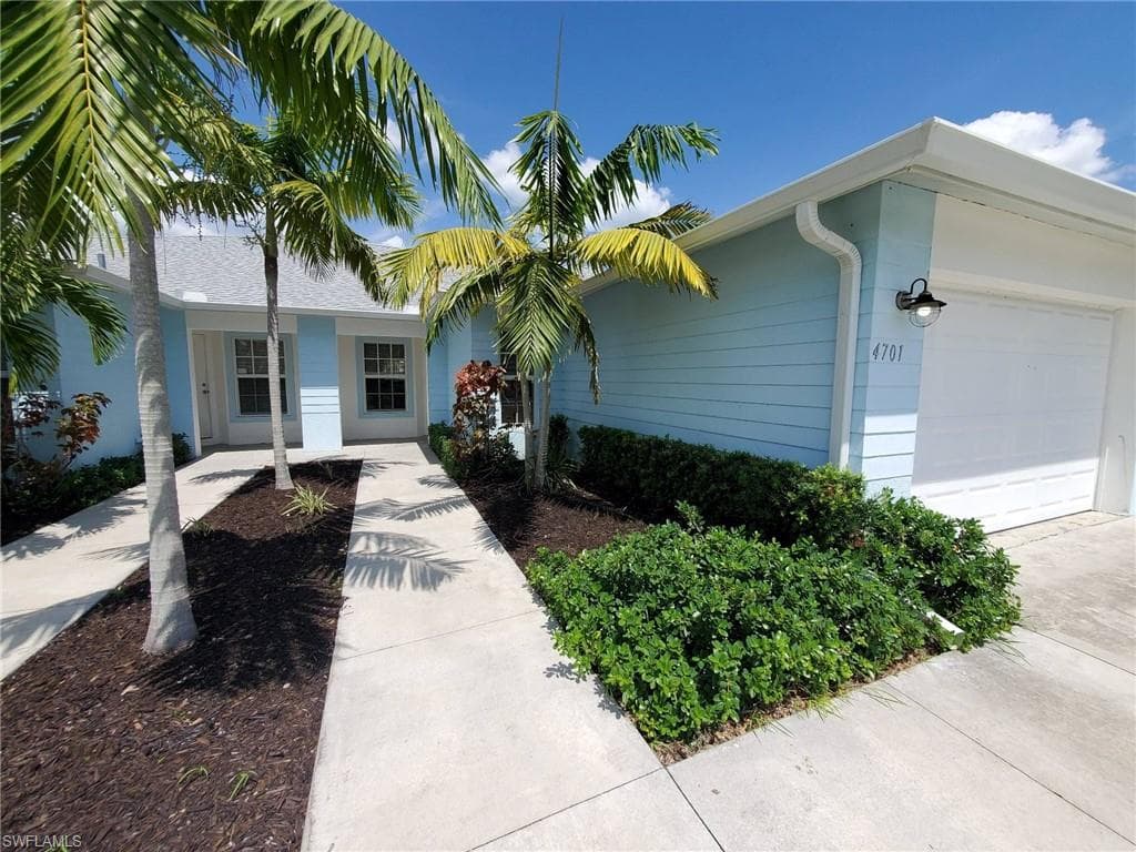 4701 SE 4th PL 4701 CAPE CORAL, FL 33904
