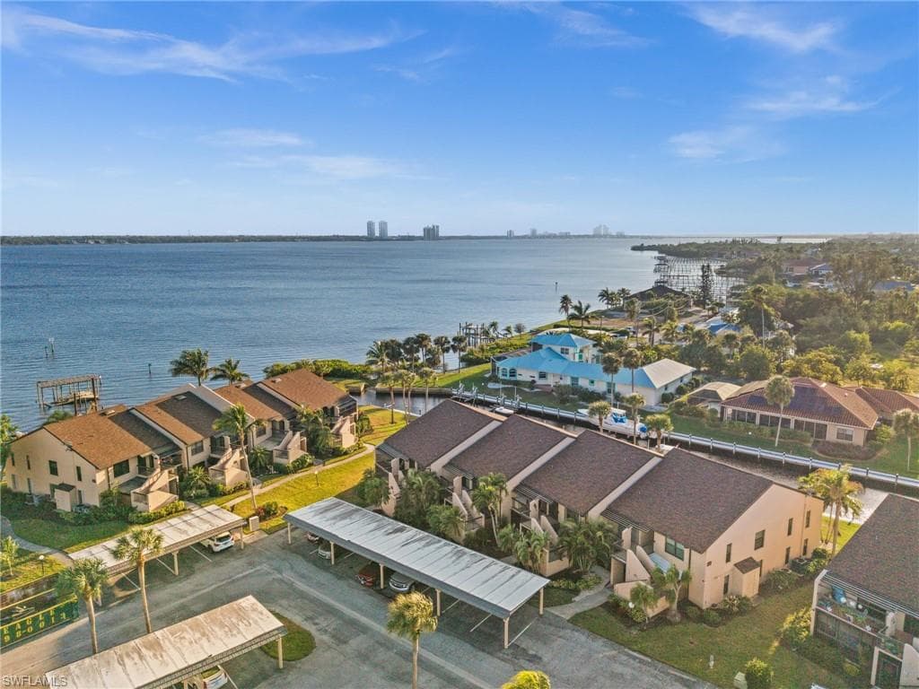 15481 Admiralty CIR 4 NORTH FORT MYERS, FL 33917