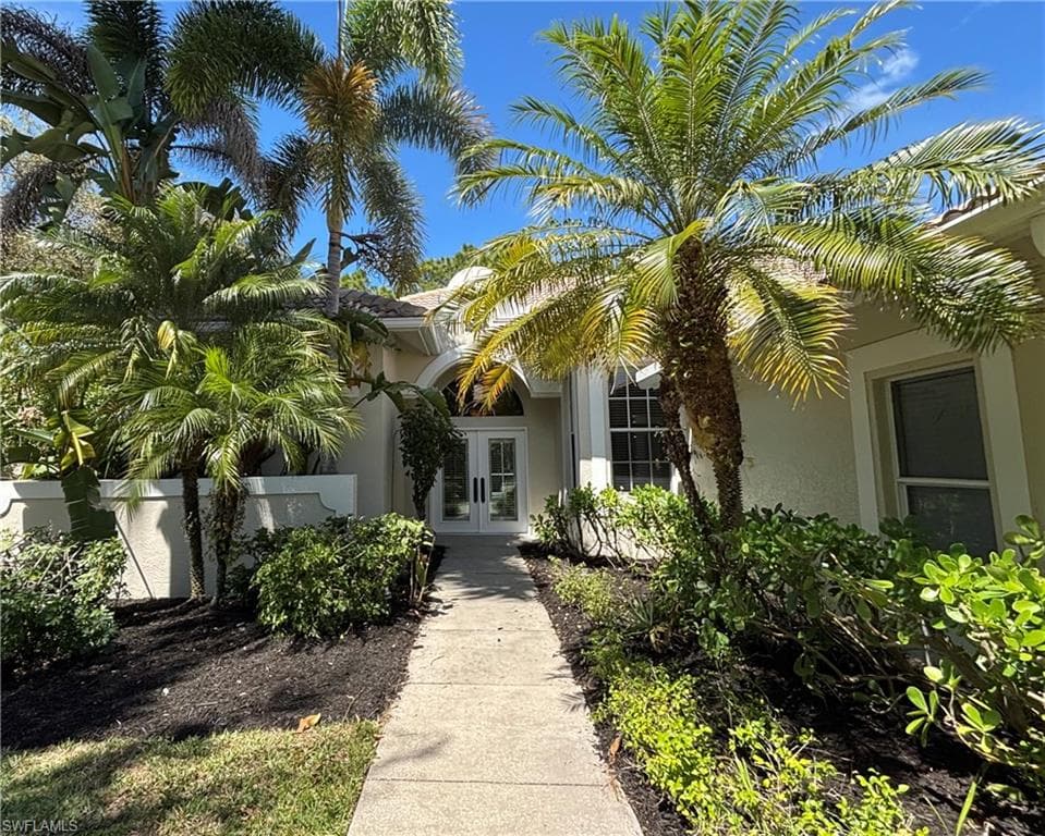 615 Soliel DR NAPLES, FL 34110