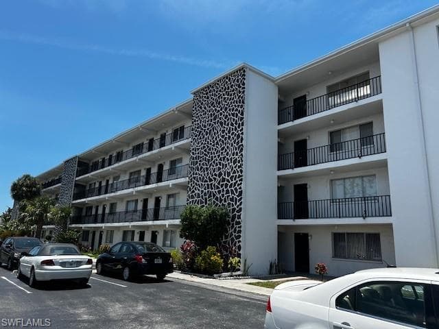 4906 Victoria DR 412 CAPE CORAL, FL 33904