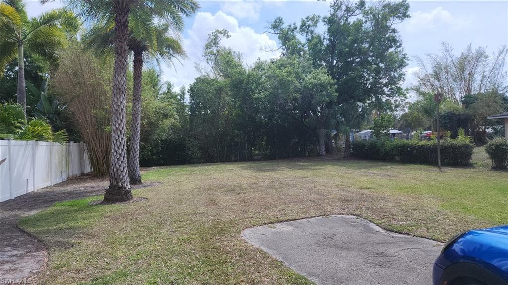 4528 E Riverside DR FORT MYERS, FL 33905