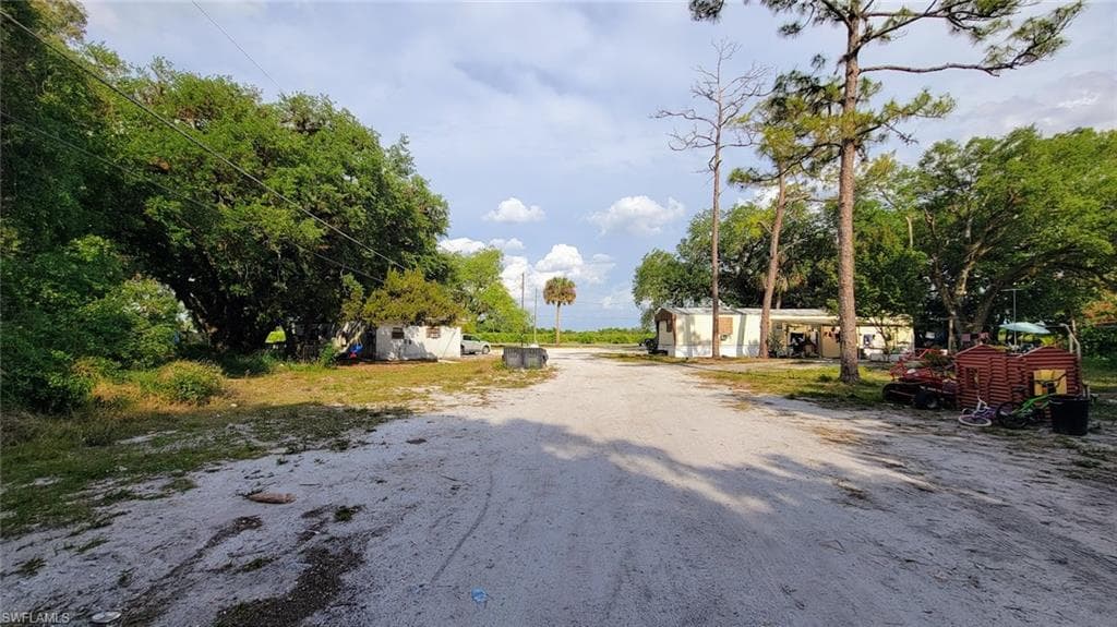 2302 County Rd 78 LABELLE, FL 33935