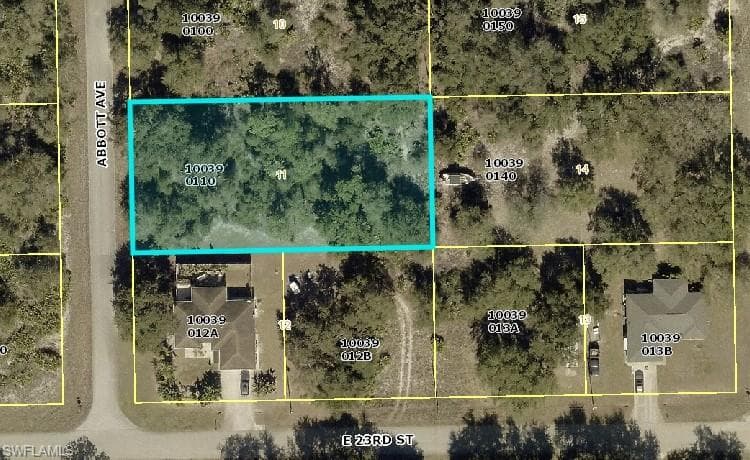 2302 Abbott AVE ALVA, FL 33920