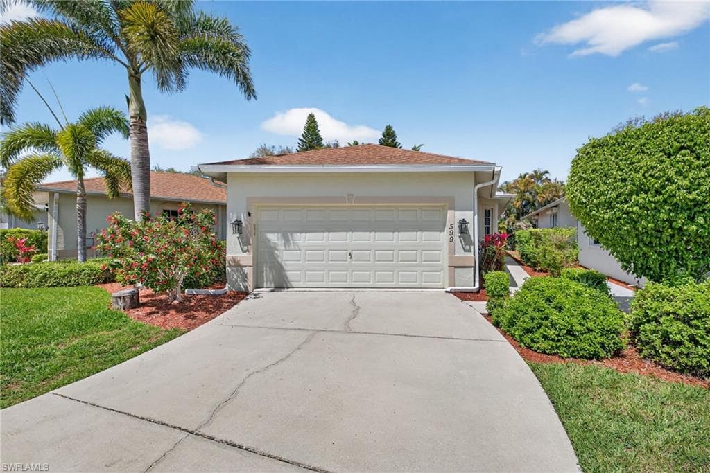 599 Crossfield CIR 35 NAPLES, FL 34104