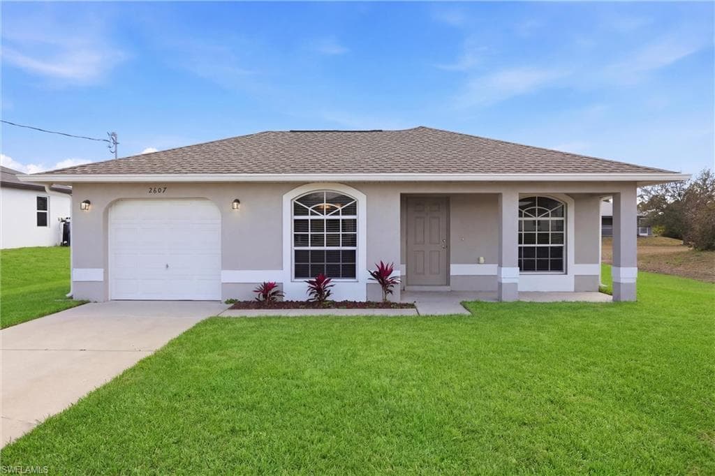 2607 30th ST SW LEHIGH ACRES, FL 33976