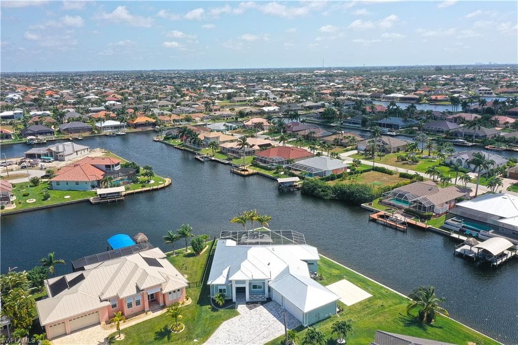 3001 SW 41st TER CAPE CORAL, FL 33914