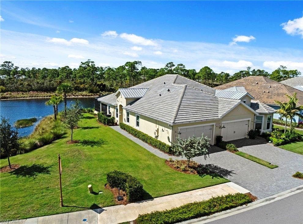 6933 Saona CT NAPLES, FL 34113