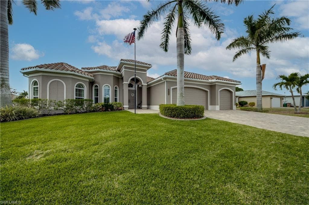 2736 Miracle PKWY CAPE CORAL, FL 33914